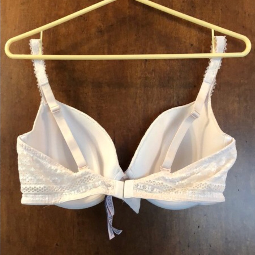 Full coverage VS bra - Picture 2 of 5